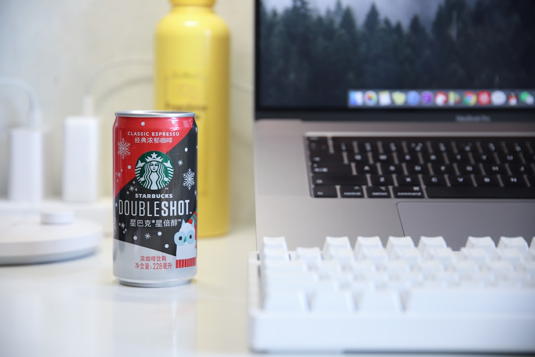 student studying beverage prep online